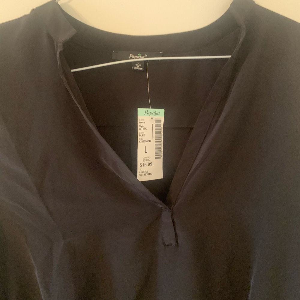 Black top/ %100 polyester - Picture 7 of 8